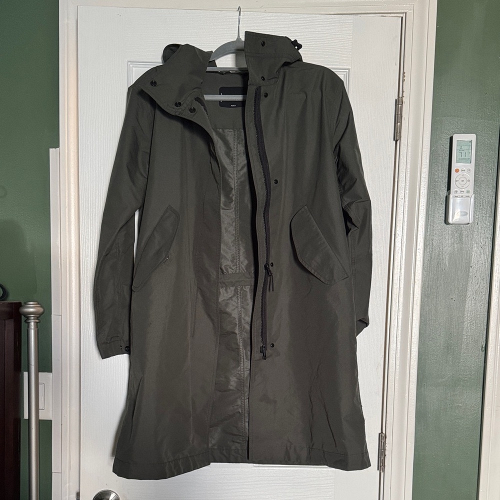 Everlane Dark Green Hooded Rain Coat